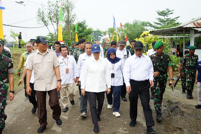 Mentan Amran: Disiplin TNI Sangat Dibutuhkan untuk Hilirisasi Pertanian dan Kesejahteraan Petani